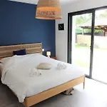 Spacious House With Garden Дом отдыха
