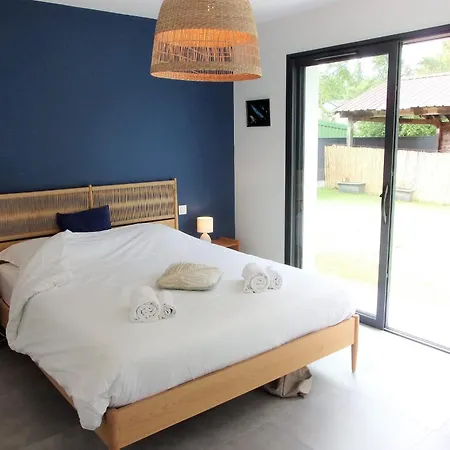 Spacious House With Garden 別荘