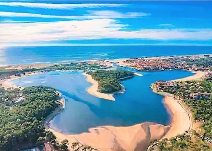 Spacious House With Garden 別荘