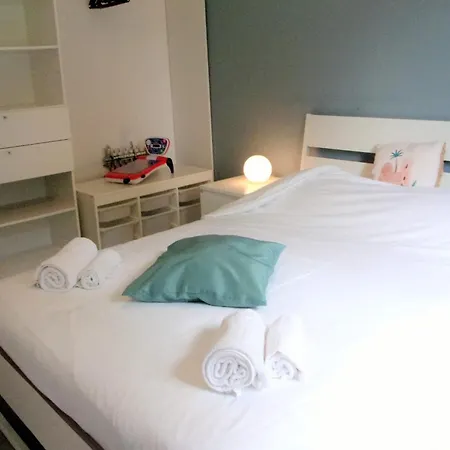 Holiday home Spacious House With Garden *