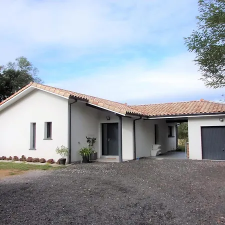 Casa vacanze Spacious House With Garden *